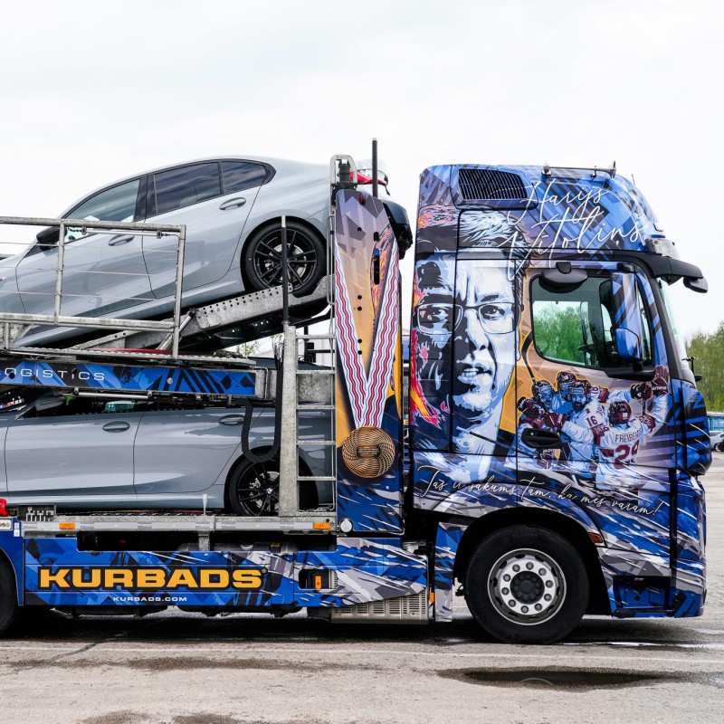 Harijs Vītoliņš on the Kurbads newest truck!