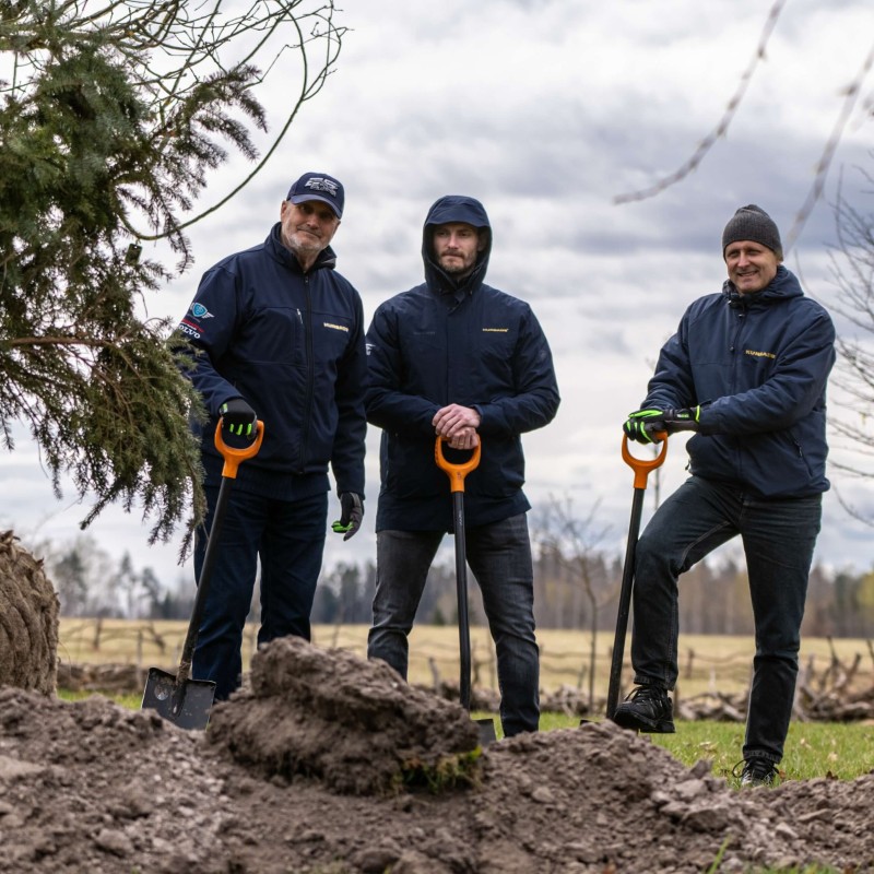 Kurbads team takes part in the Great Cleanup at Lantes Manor